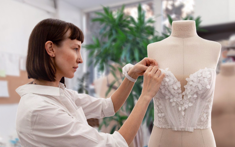 Flowlu - Case Study: Flowlu CRM for Wedding Dress Designers