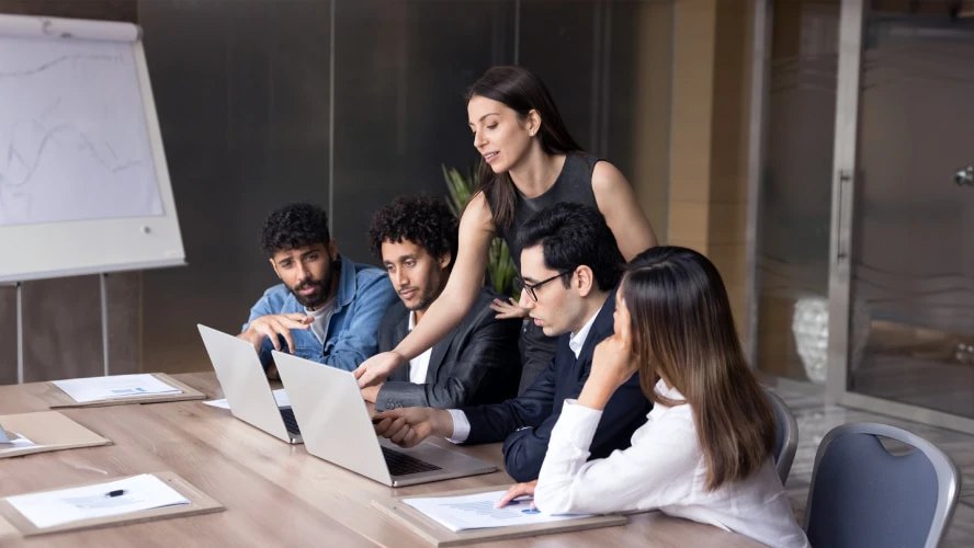 Flowlu - Employee Training and Engagement