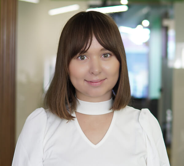Daria Rokutova Flowlu Author - Daria Rokutova, Gerente Senior de Marketing de Producto