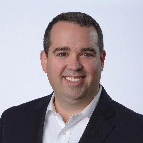 Flowlu Author - Chris Jones, Vicepresidente de Gestión de Producto en Gingr